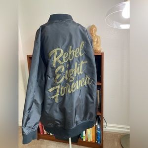 REBEL 8 FOREVER BOMBER JACKET MEDUIM IN BLACK